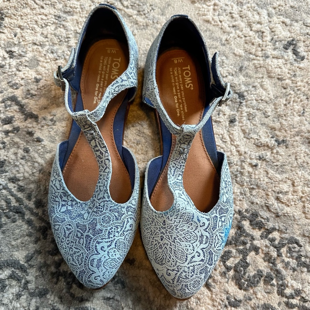 TOMS  Mary Jane Pointed Toe Flats